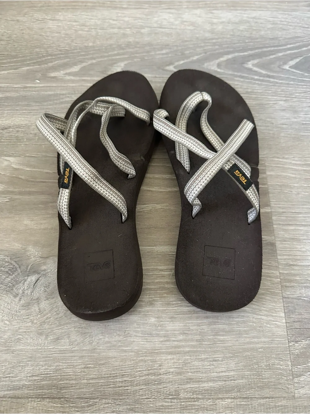 Teva Olowahu Womens Sandals Size 7 Fabric Strappy Flip Flops Brown Mush Foam 684